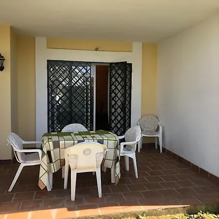 Serinamar Aloha Gardens 2 Bed 2 Bath Peaceful Ground Floor